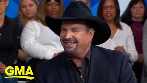 The Power of Garth Brooks' Christmas Music in Evoking Emotions